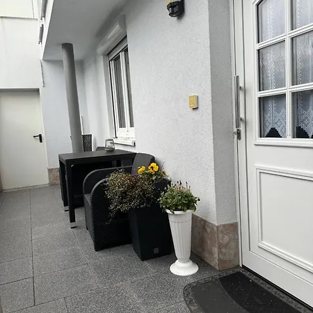 Kraus 2-4 Pers Lägenhet *